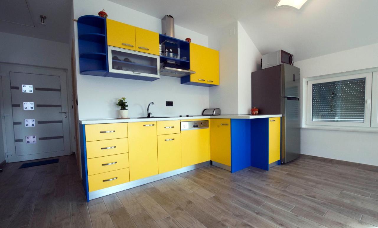 Апартаменти Apartman Grc Dugo Selo Екстер'єр фото
